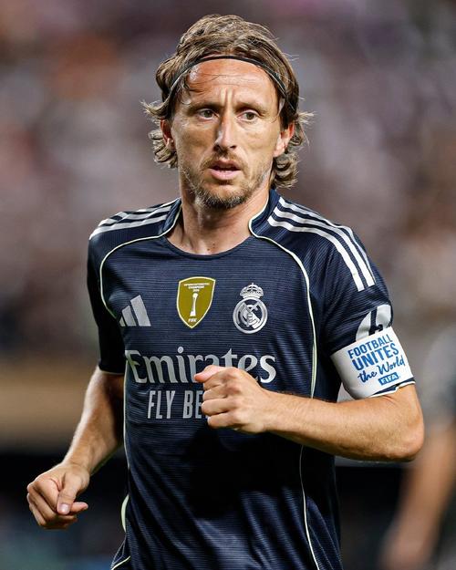 意媒：弗拉霍维奇恢复良好，预计可出战卡利亚里