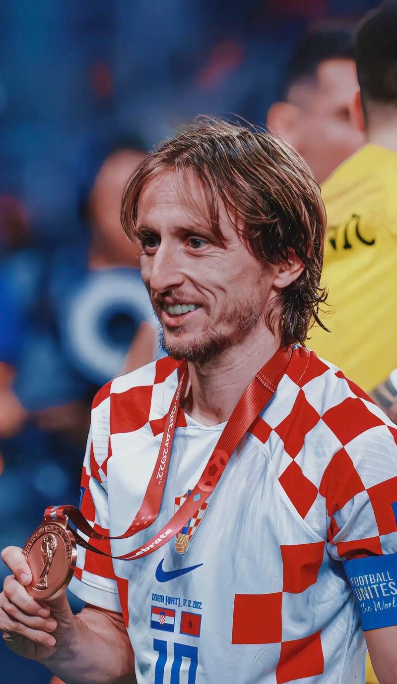 索尔巴肯：圣西罗为哈兰德鼓掌是顶级礼遇；挪威将进入新时代