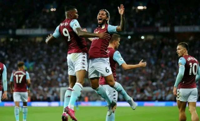 武汉女足1-1纳萨夫女足，唐涵造乌龙，马君失点，奥乌苏失空门