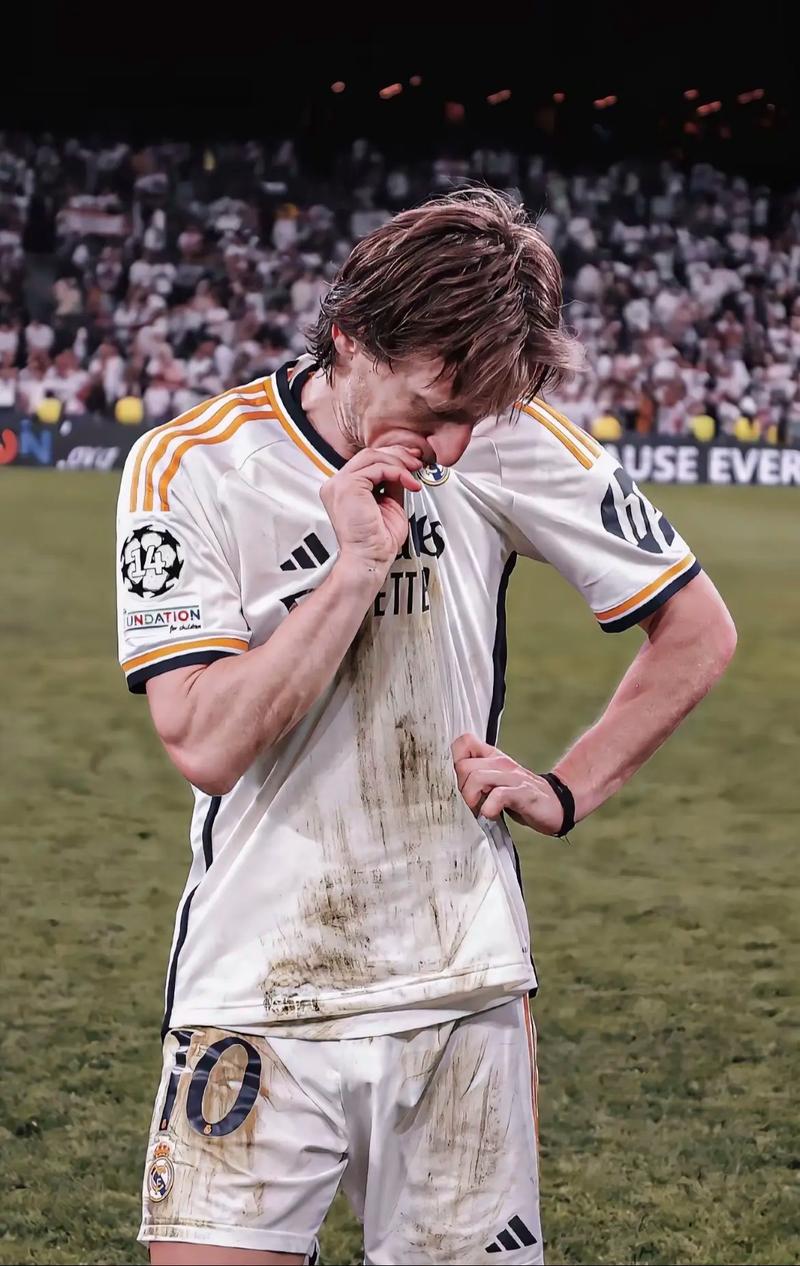 卡斯尔：东契奇是多次入选全明星的球员，不可能完全阻止他