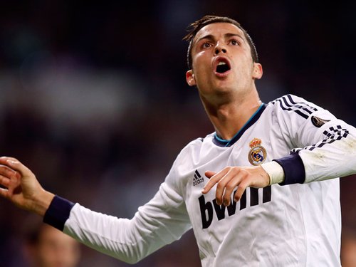 曼城豪取连胜继续领跑